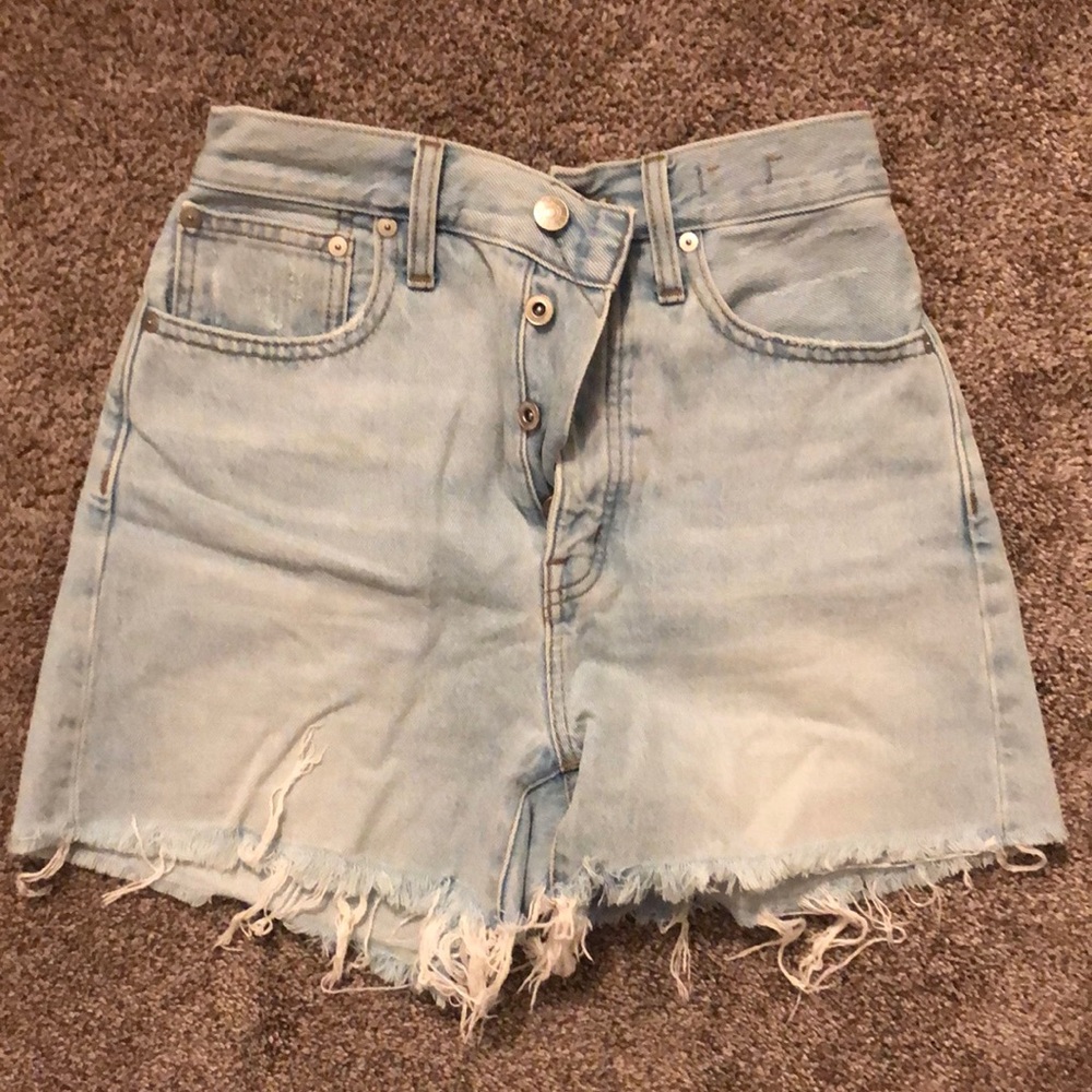 Madewell The Mom Jean Short